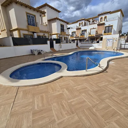 Sunny House In Lomas De Cabo Roig *