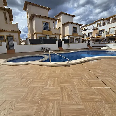 Sunny House In Lomas De Cabo Roig Appartamento *